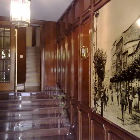 Calle Corrida De 希洪